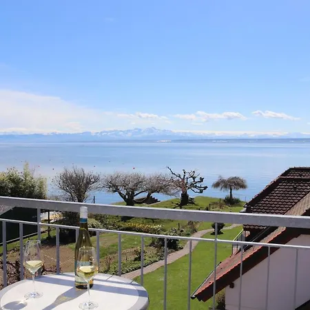 Strandhaus Πανσιόν