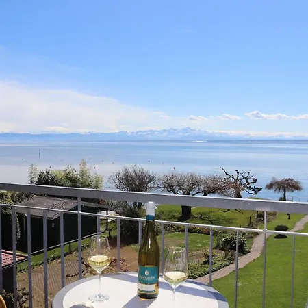 Strandhaus Guest house *